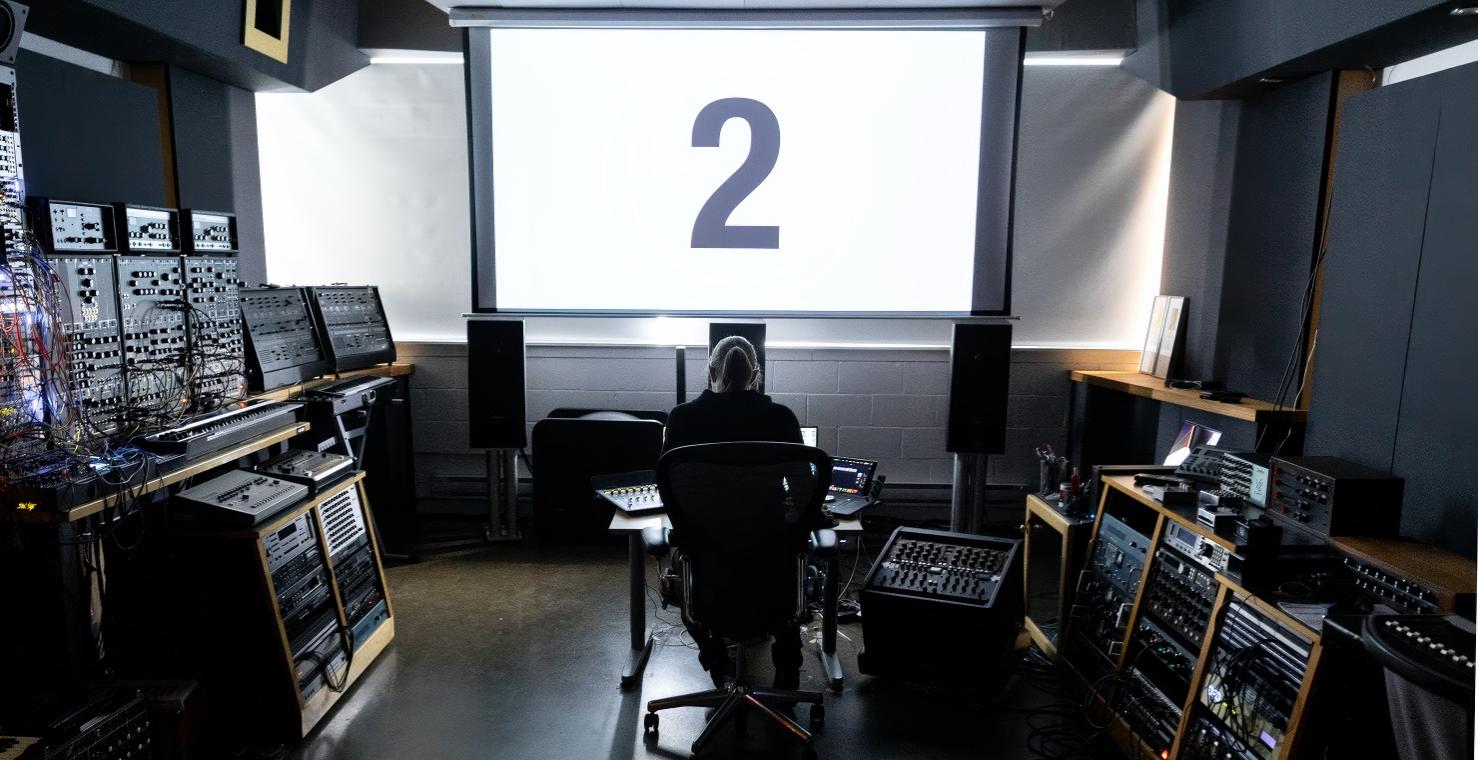 01 - Studio 2-topaz